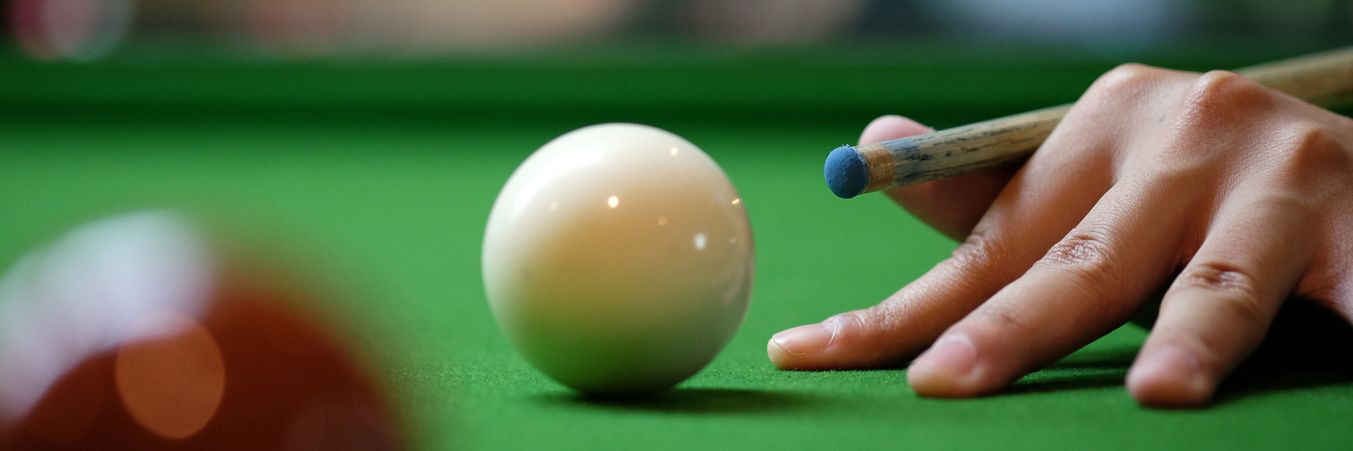 How to rest your  pool cue