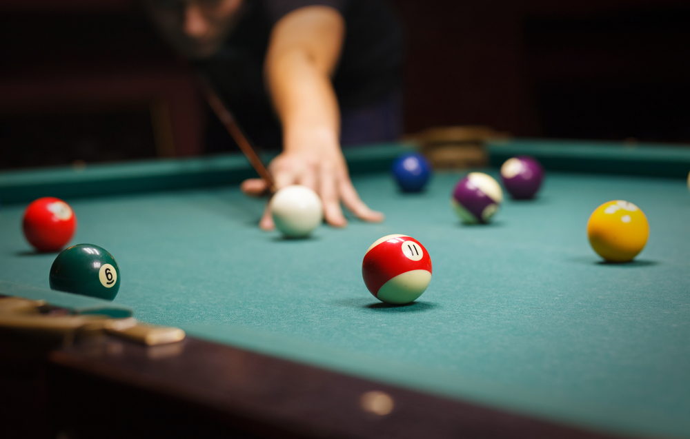 How to Play 8-ball (Bar rules Vs. League rules)